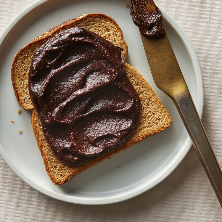 Foto de la receta de Nutella casera saludable en un plato