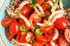 Ensalada de tomate y quinua