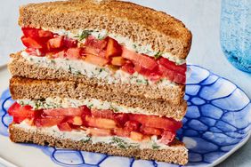 Foto de receta del sándwich de tomate
