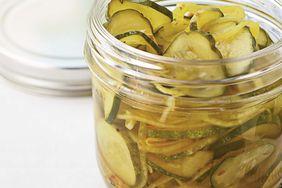 Pickles fáciles en el refrigerador