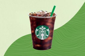 Foto de café frío de Starbucks (negro)
