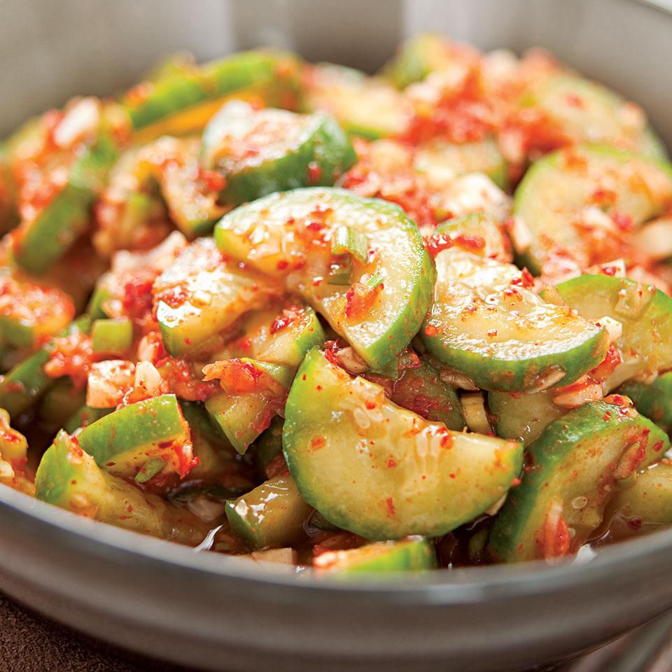 Kimchi Cucumber Bowl Clos e-Up