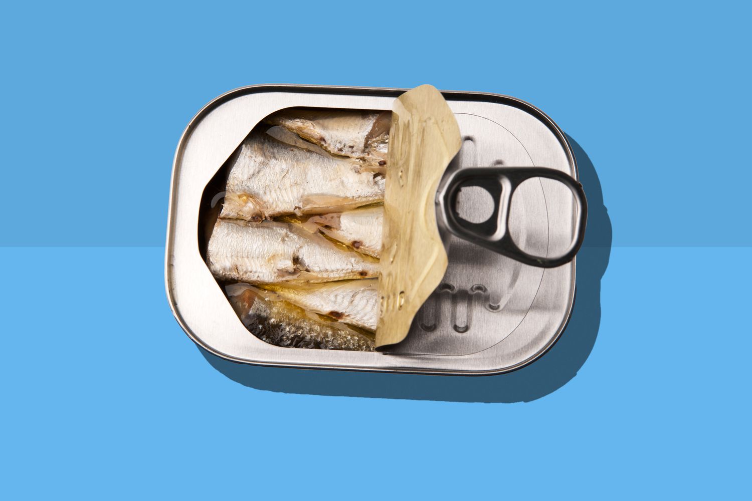 Foto de una caja de sardinas