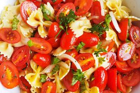 Ensalada fácil de tomates y balsámico