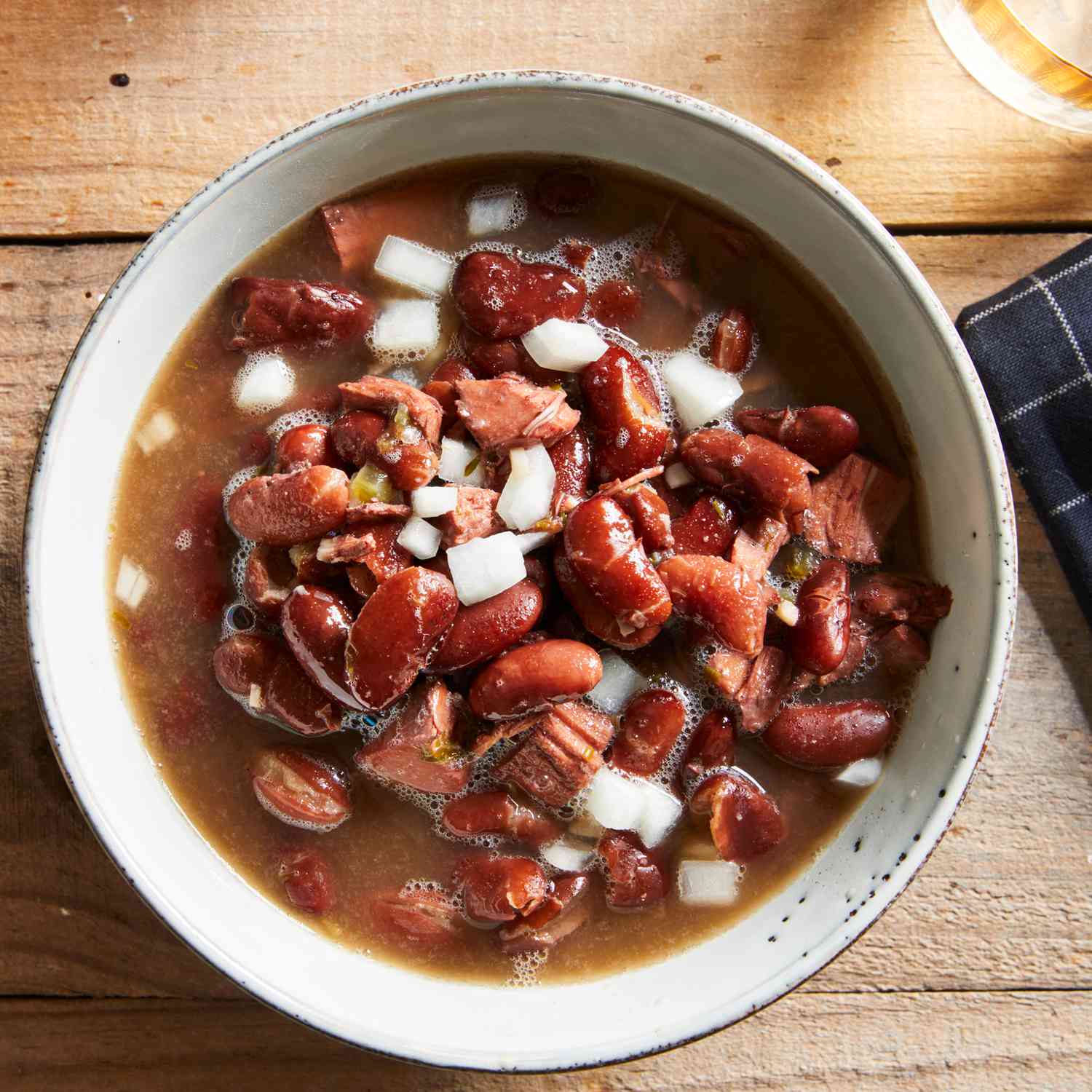 Foto de la receta de sopa de guisantes rojos al estilo jamaicano