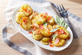 Patata Fusion Potato, ajo, jamón crudo, fotos con sabor con sabor