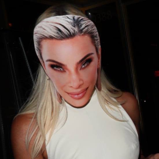 Khloe Kardashian usa máscara de Kim en la fiesta de cumpleaños número 43 de su hermana